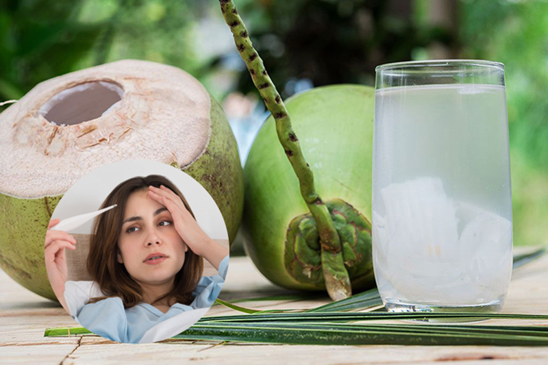 bị sốt có nên uống nước dừa không