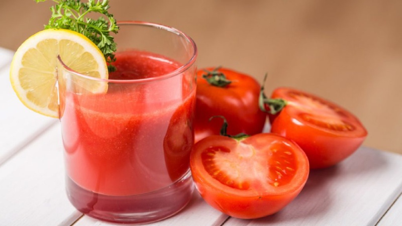 Nước ép trái cây giàu vitamin từ cà chua