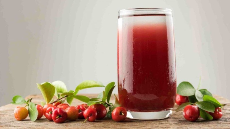 Nước ép trái cây thanh mát từ quả sơ ri