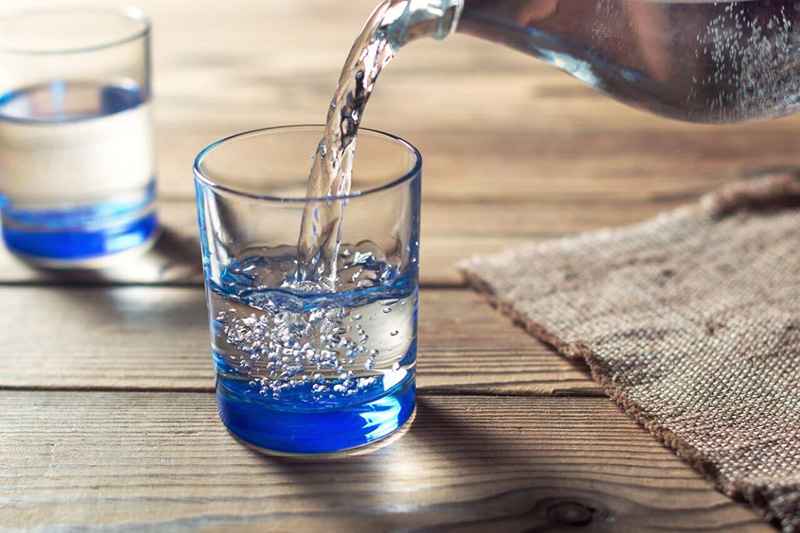 Uống nước alkaline có tốt không